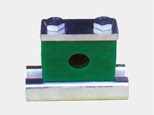 Heavy gauge pipe clamp